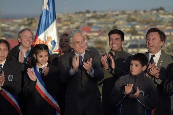 Piñera anuncia reestructuración en el Ejército