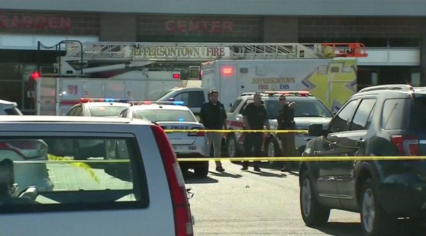 [VIDEO] Un muerto tras tiroteo en un supermercado de Kentucky