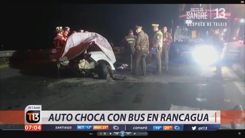 Dos muertos tras colisión entre bus y auto en Rancagua