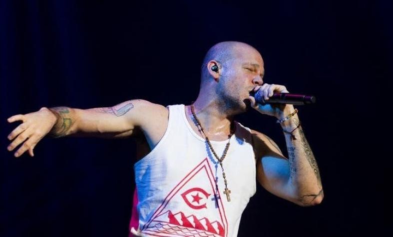 [FOTO] El ex Calle 13 Residente comparte foto junto a figuras chilenas antes de sus conciertos