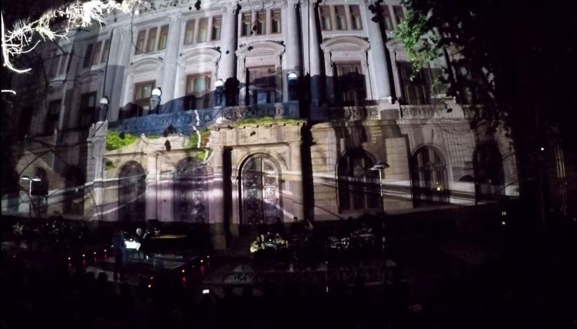 [VIDEO] Fiesta de la luz: Así fue la gala del evento que busca iluminar los edificios de Santiago