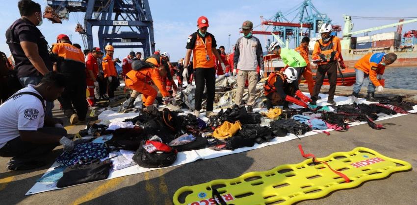 El balance tras la caída de avión en Indonesia: Es probable que las 189 personas hayan muerto