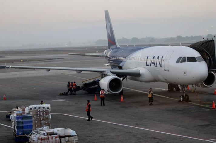 Avión de Latam aterriza de emergencia en Argentina por granizos