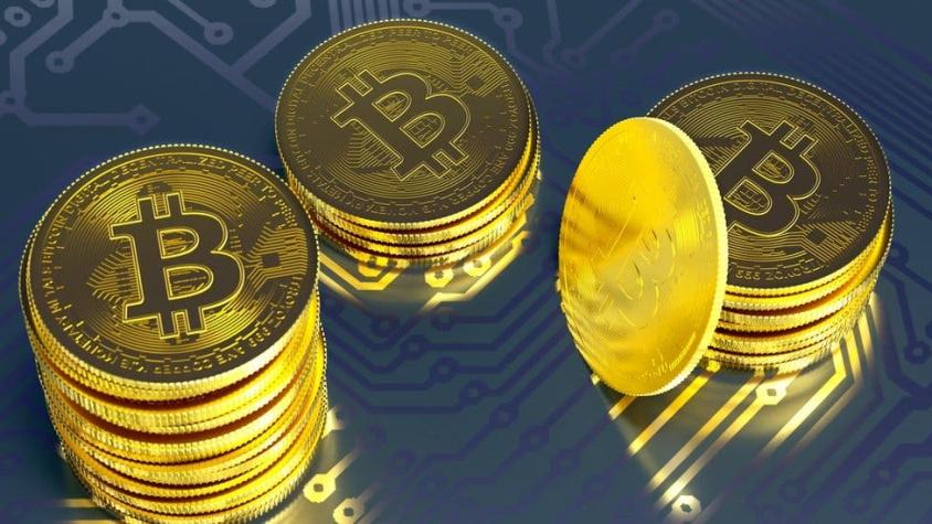 El bitcoin cumple 10 años: qué es y cómo funciona la mayor criptomoneda de la historia