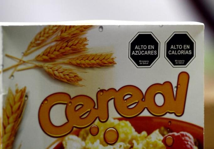 Ley de Etiquetado: Estudio evidencia caída en la compra de bebestibles y cereales