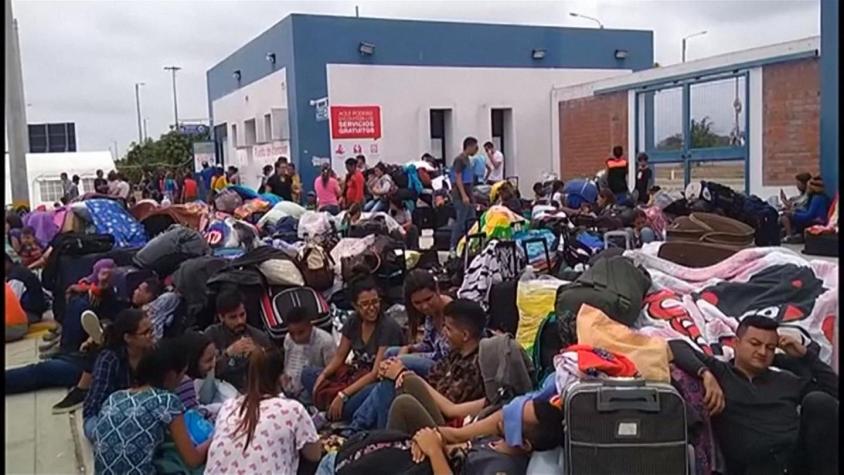 [VIDEO] Venezolanos colapsan frontera de Perú