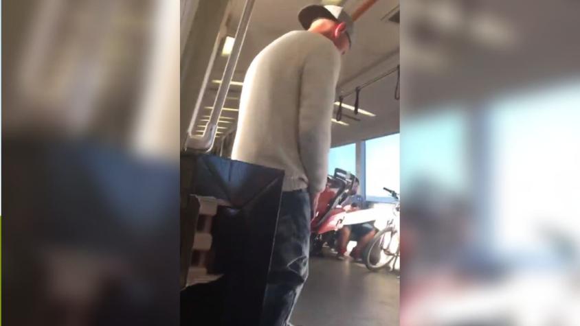 Hombre amenaza con motosierra a pasajeros del metro en Estados Unidos