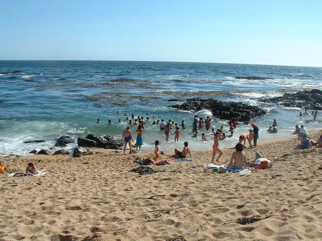 Salvavidas muere tras rescatar a bañistas en playa de El Tabo