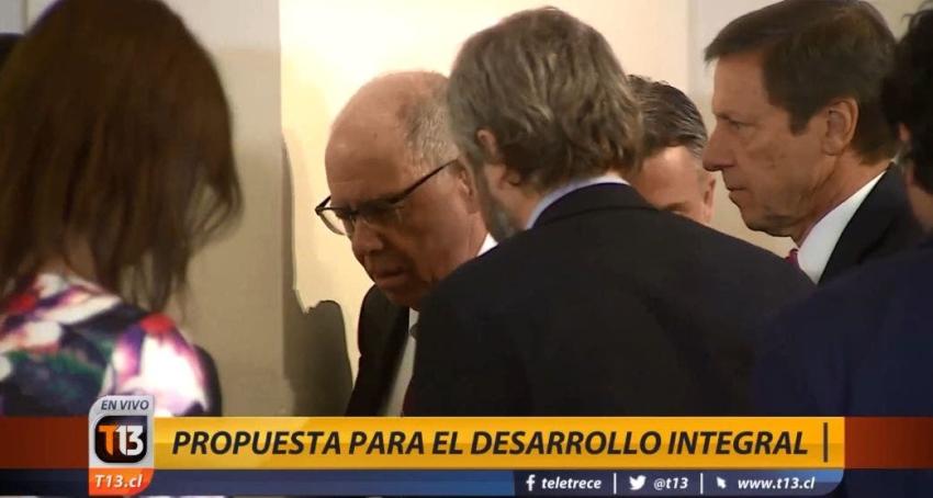 [VIDEO] Caída de miembro de equipo asesor marca actividad de Piñera en La Moneda