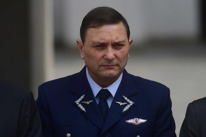 Hijo del "padre de la aviación en Chile" se convierte en el nuevo comandante en jefe de la Fach