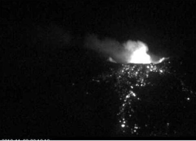 Complejo Volcánico Nevados de Chillán registra nuevo "pulso eruptivo"