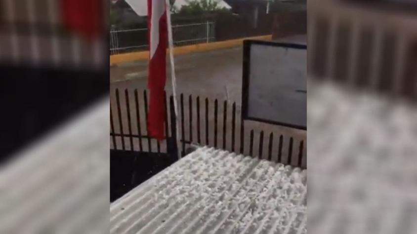 [VIDEO] Granizos y fuerte lluvia inundaron Curacaví