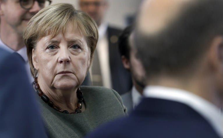 Angela Merkel se suma a los dichos de Macron sobre la necesidad de un ejercito europeo