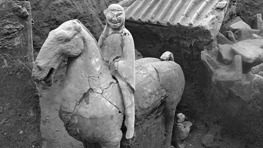 El asombroso descubrimiento de un nuevo santuario con centenares de figuras de guerreros en China