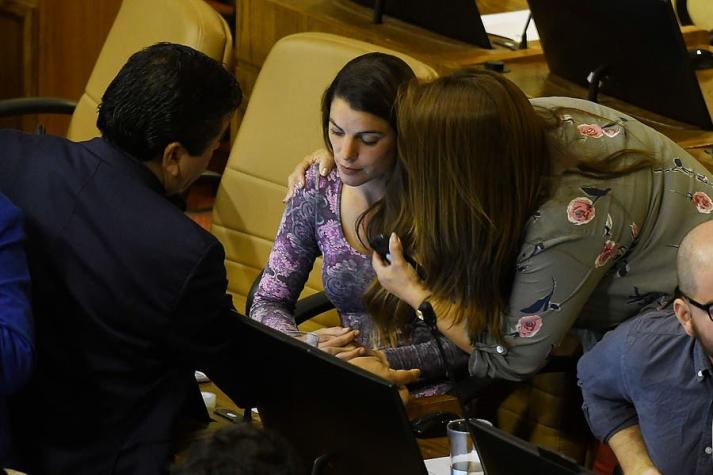 [FOTOS] Maite Orsini sufrió descompensación en la Cámara de Diputados