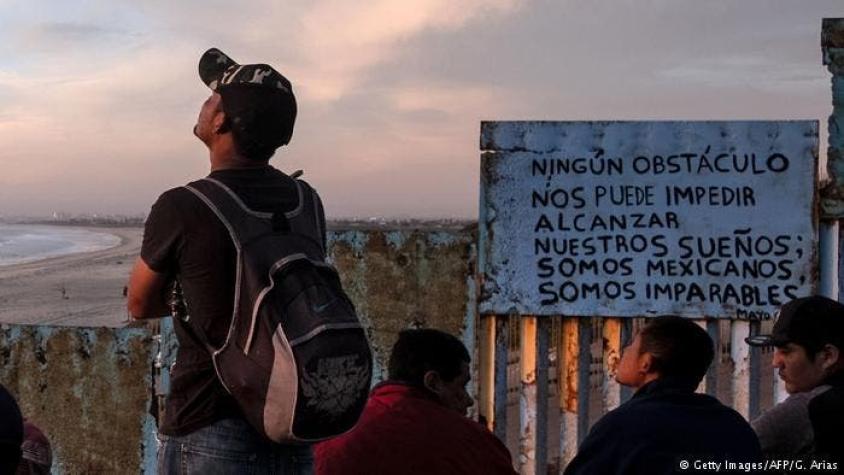 Gobierno mexicano pide a migrantes que eviten violencia en frontera con Estados Unidos