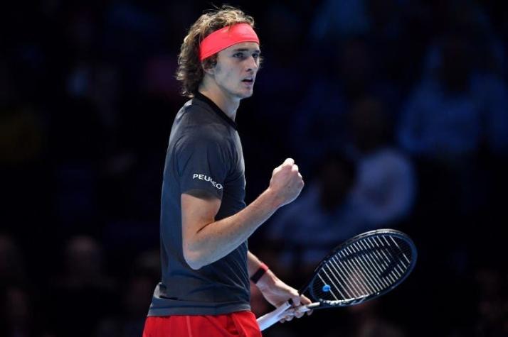 [VIDEO] La polémica jugada que motivó pifias en el partido entre Federer y Zverev