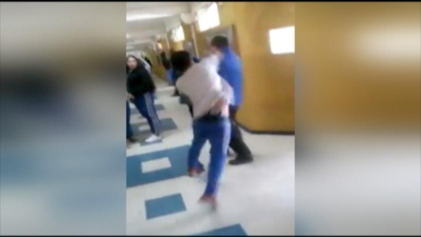 [VIDEO] Expulsan a alumno que dio puñetazo a profesor