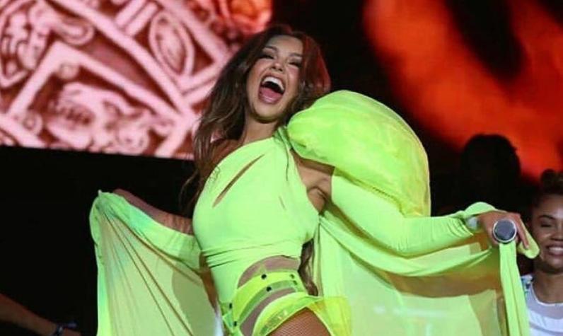 [VIDEO] Thalía vive bochornoso momento luego que fallara el playback en uno de sus conciertos
