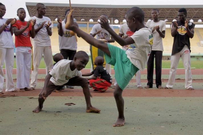 Google baila al ritmo de la capoeira para festejar el nacimiento de Mestre Bimba