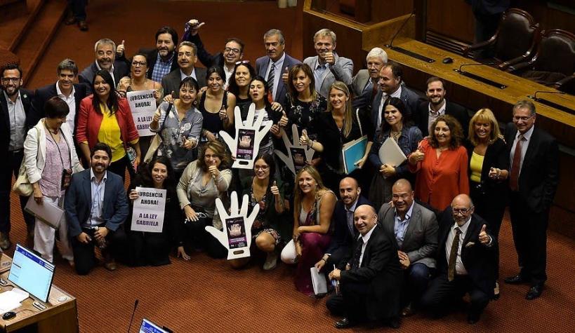 Ley Gabriela: Diputados aprueban proyecto que tipifica el femicidio y violencia en el pololeo