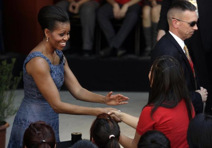 "Becoming": Libro de Michelle Obama se posiciona como uno de los más vendidos en 2018