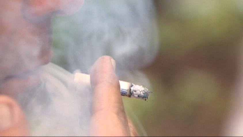 [VIDEO] Este sábado comienzan multas por fumar en Las Condes