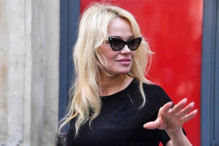 La sentida reflexión de Pamela Anderson frente a la crisis de los "chalecos amarillos"