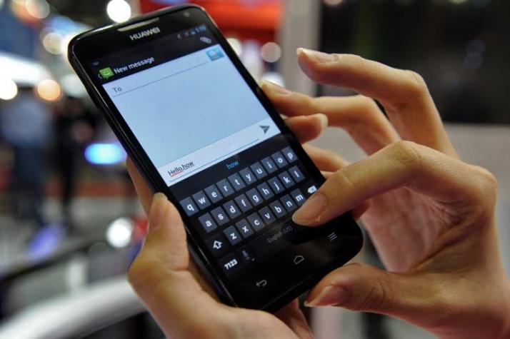 Diputados buscan evitar que jefes envíen mensajes por WhatsApp fuera del horario de trabajo