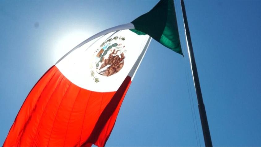 [VIDEO] Nuevo presidente "revoluciona" México: Se baja sueldo y vende avión presidencial