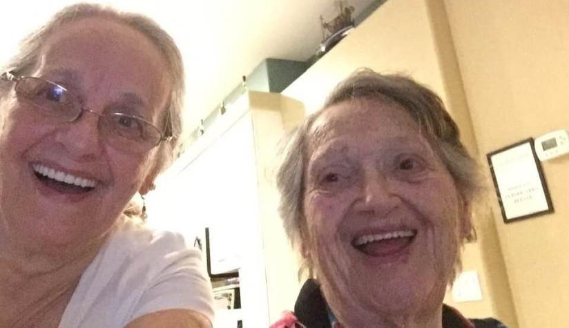 Madre se reúne con su hija que creía muerta hace 70 años