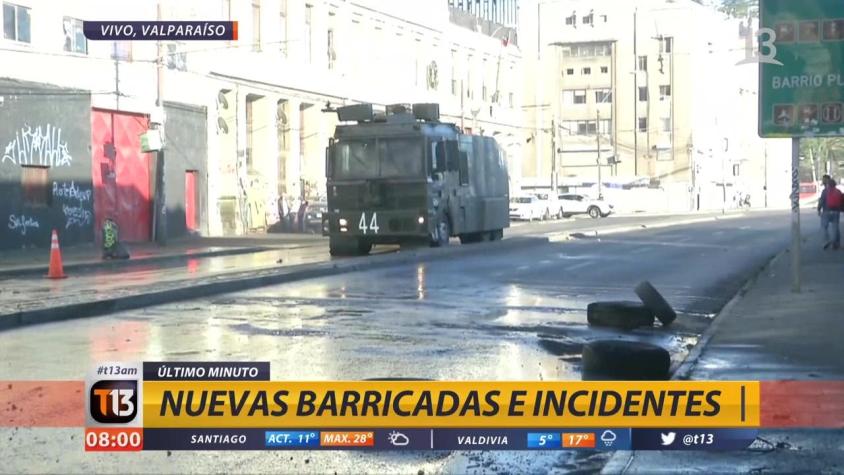 [VIDEO] Valparaíso: Portuarios encienden barricadas por segundo día consecutivo