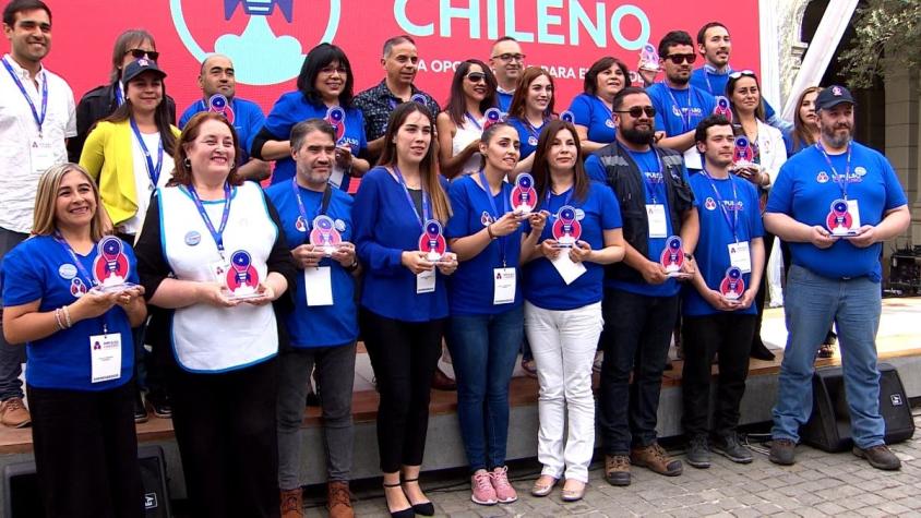 [VIDEO] Premian a emprendedores chilenos