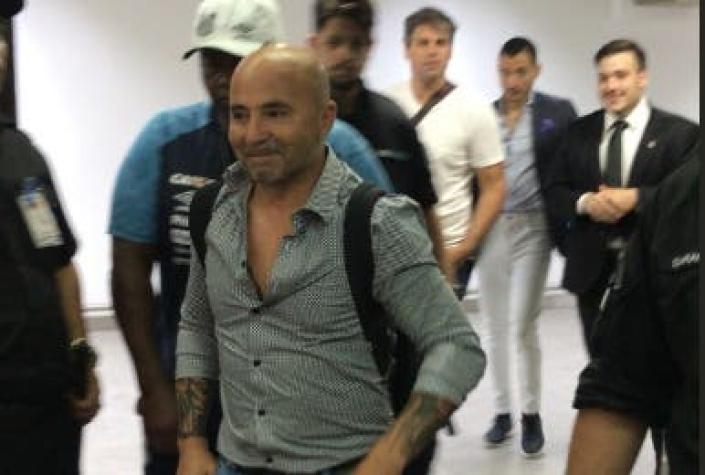 [VIDEO] La calurosa bienvenida de los hinchas del Santos a Jorge Sampaoli en Brasil