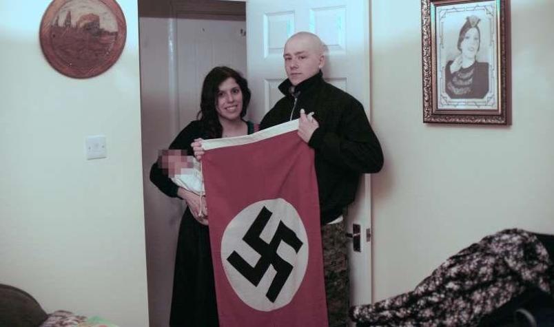 Cárcel para pareja que pertenece a grupo nazi del Reino Unido: Su hijo se llama "Adolf"