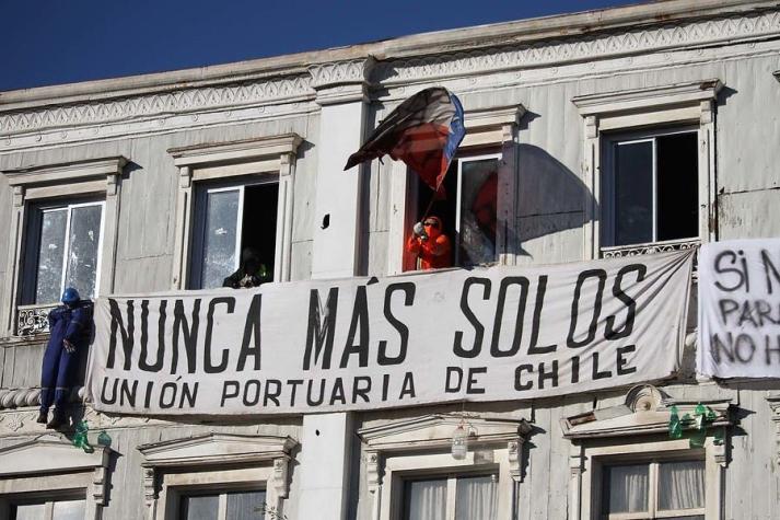 Paro Portuario en Valparaíso continuaría: Trabajadores califican de "mísero" el preacuerdo