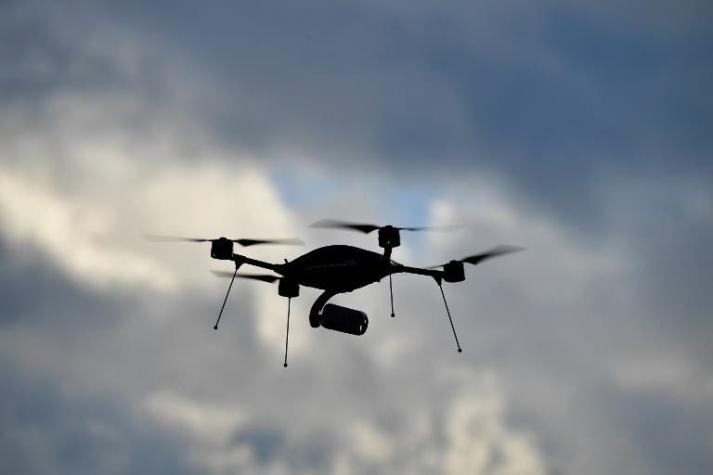 Dos detenidos por el sobrevuelo de drones en el aeropuerto de Gatwick