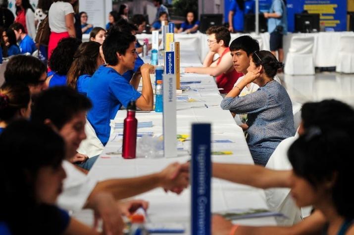 Ranking de las carreras de educación superior peor pagadas en Chile