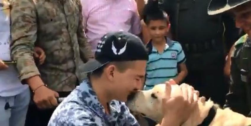 [VIDEO] Hombre adoptó a perro que lo salvó tras pisar una mina en Colombia