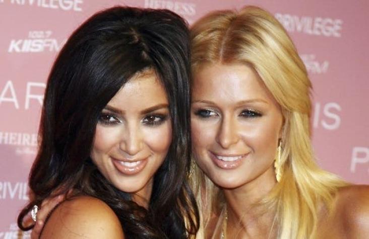 [VIDEO] Kim Kardashian y Paris Hilton renuevan su amistad deslizándose juntas sobre la nieve