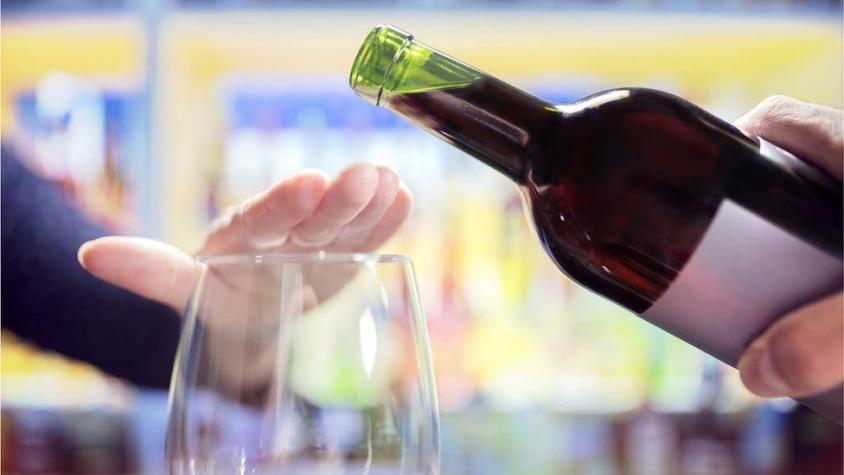 "Me indigno cuando la gente me ofrece un trago": cómo resistir las presiones para que bebas alcohol