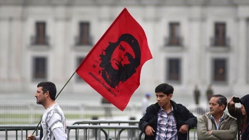 UDI busca que "crímenes" del Che Guevara se incluyan en textos escolares