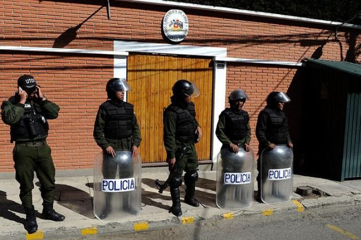 Bolivia militariza su frontera con Chile para disminuir crímenes de contrabando