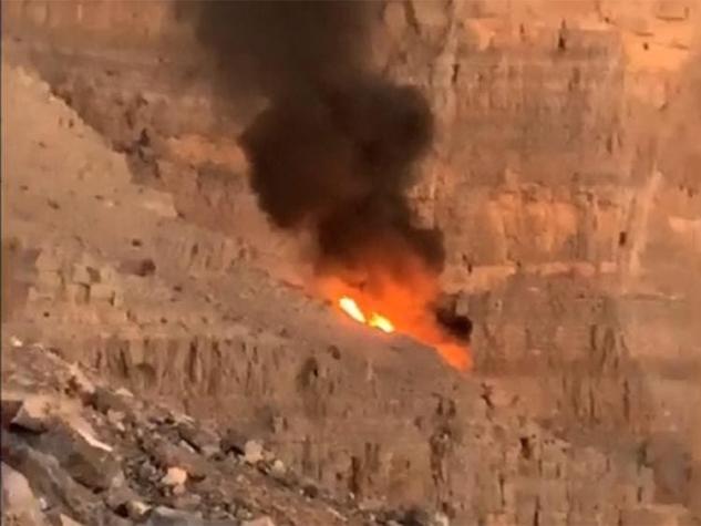 [VIDEO] Las impactantes imágenes de un helicóptero estrellándose en Emiratos Árabes