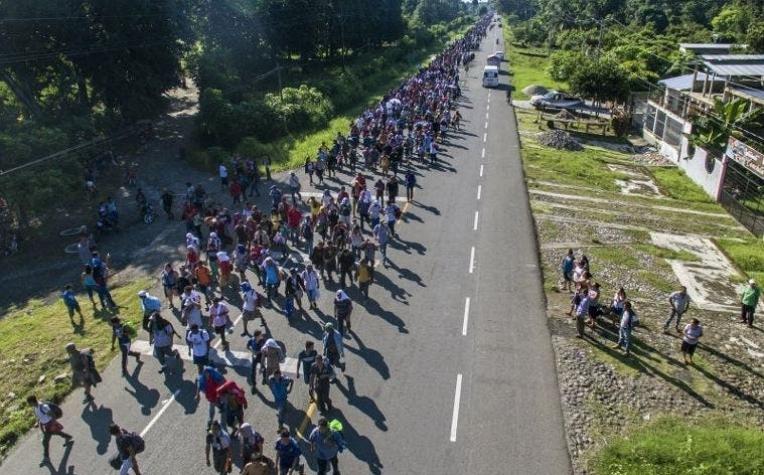Hondureños comienzan a reunirse para viajar en nueva caravana migratoria hacia Estados Unidos