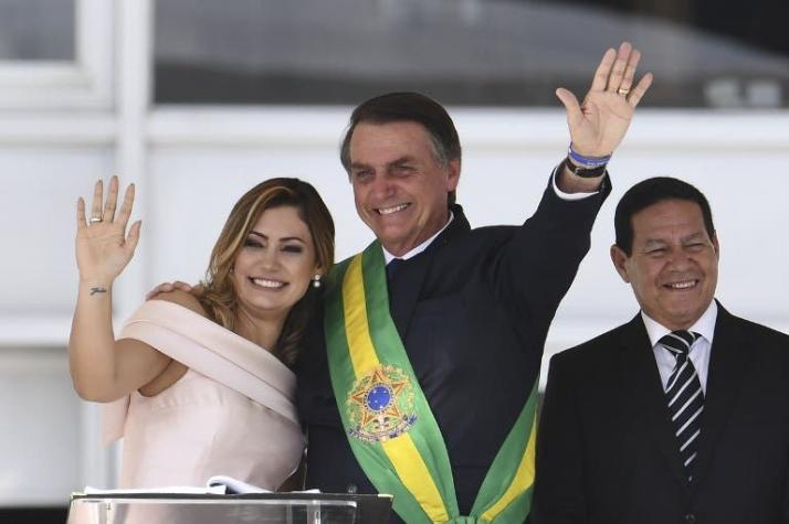 [VIDEO] Michelle Bolsonaro: Primera dama brasileña entrega discurso en lenguaje de señas