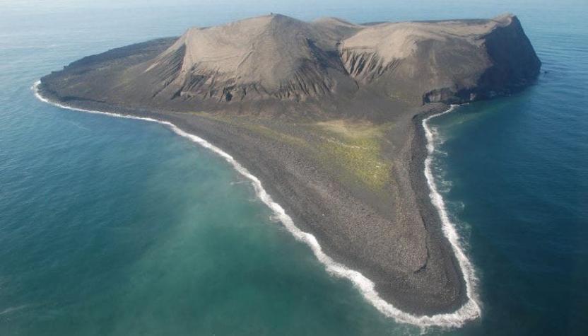 [FOTOS] Dónde está la isla más joven del planeta y por qué no podemos visitarla