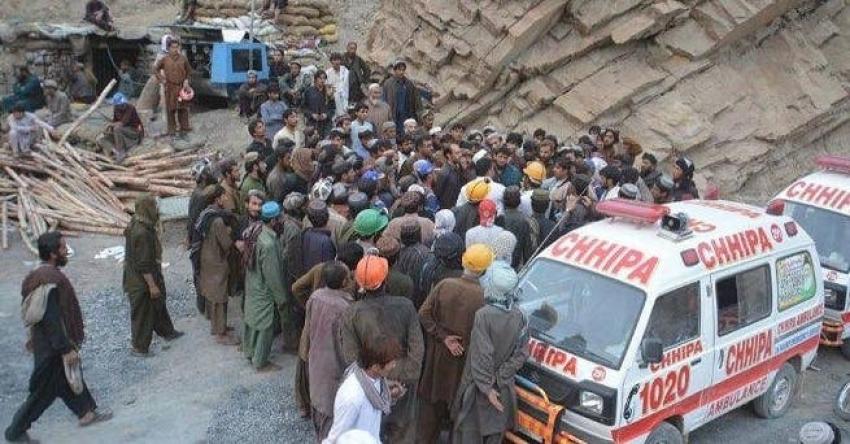 Al menos 30 muertos en Afganistán por el colapso de una mina