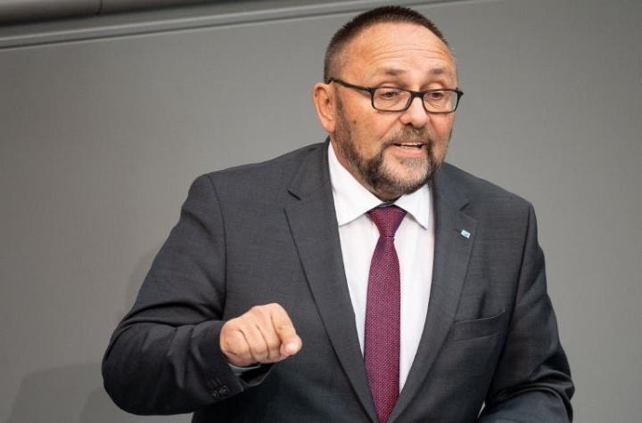 Diputado de extrema derecha gravemente herido en ataque en Alemania