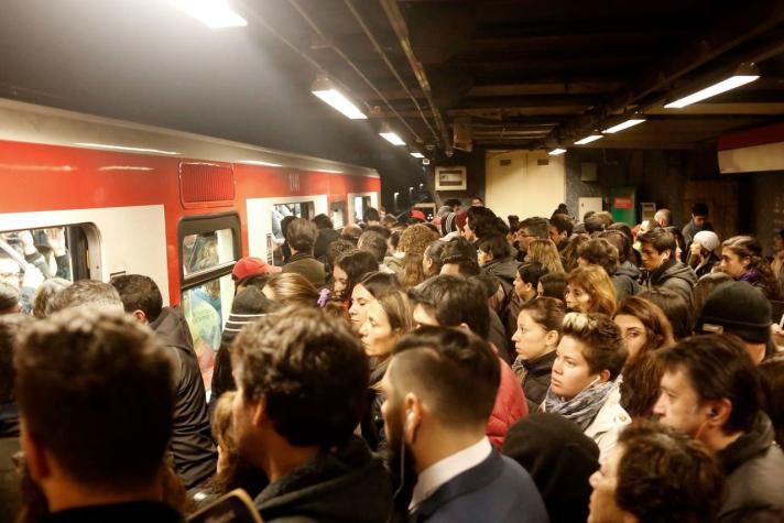 Suspensión parcial en la línea 1 del Metro de Santiago